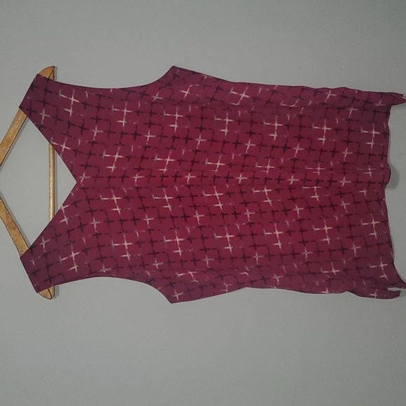 Pleione Lightweight Top Womens Size L Large Burgundy Red Sleeveless Tank v-neck - Picture 7 of 12